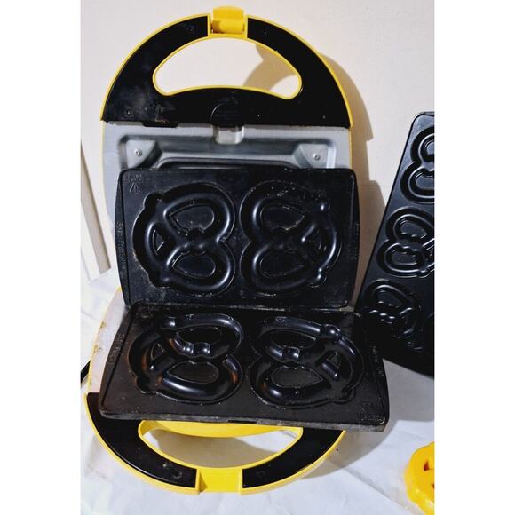 Nostalgia Electrics Stainless Steal 2-in-1 Electric Soft Pretzel Factory Tested - Picture 4 of 9